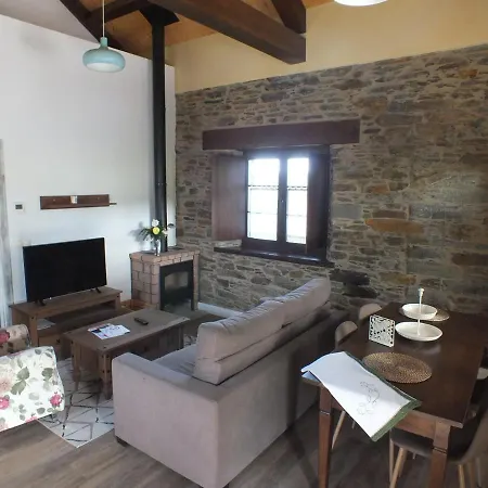 Puerta Del Castro Apartmán Coana