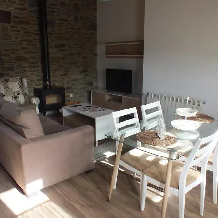Puerta Del Castro Apartmán Coana