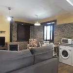 شقة Puerta Del Castro Coana