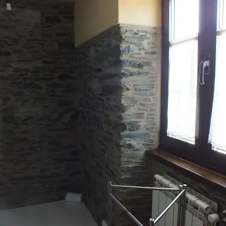 Puerta Del Castro Apartment Coana