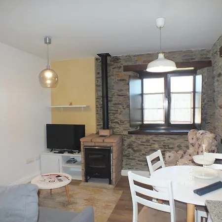 Puerta Del Castro Apartment *