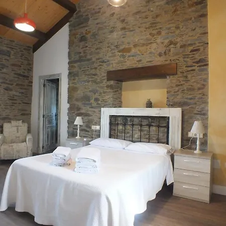 Puerta Del Castro Apartment *