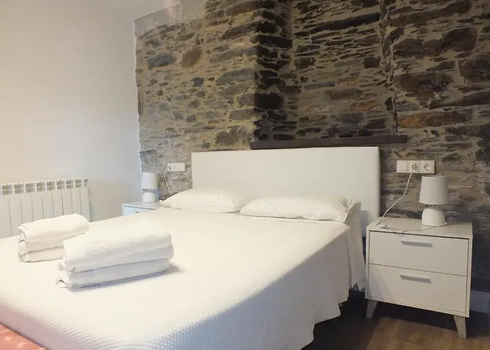 Puerta Del Castro Apartamento Coana