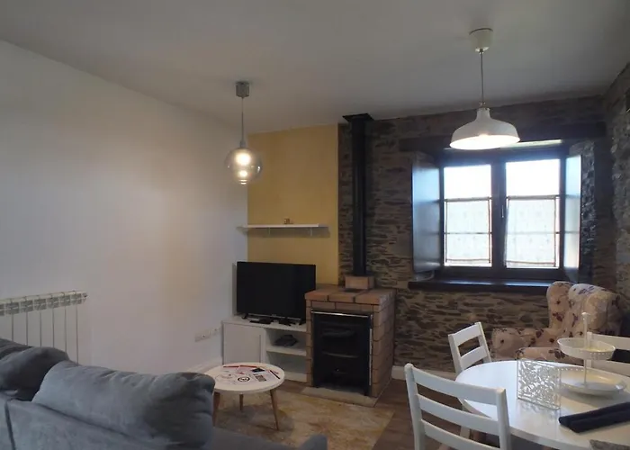 Puerta Del Castro Apartamento Coana